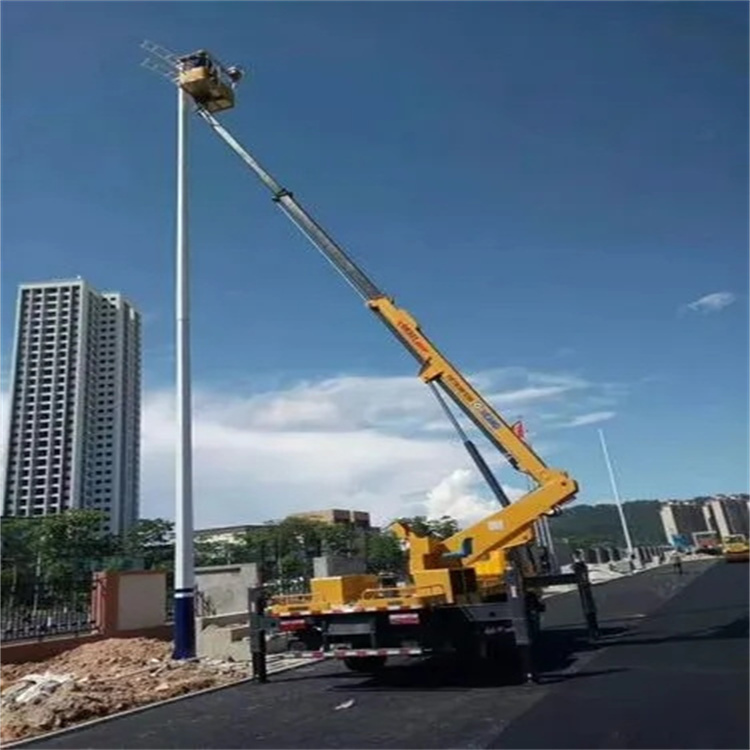 衡山维修路灯的曲臂升降车出租